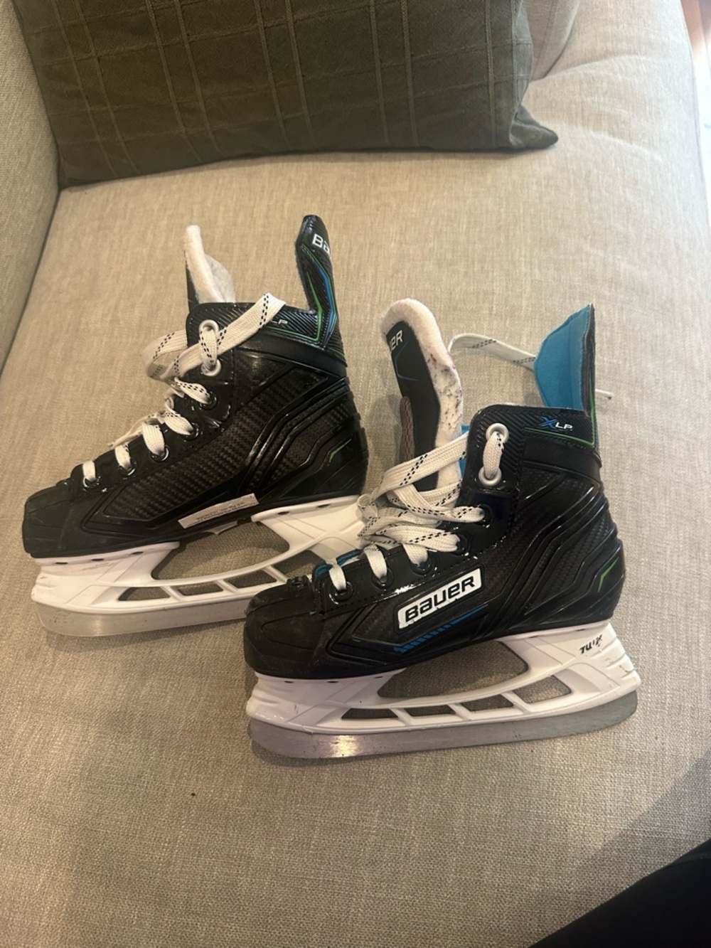 Bauer X-LP Youth Ice Skate with Black and Blue Interior